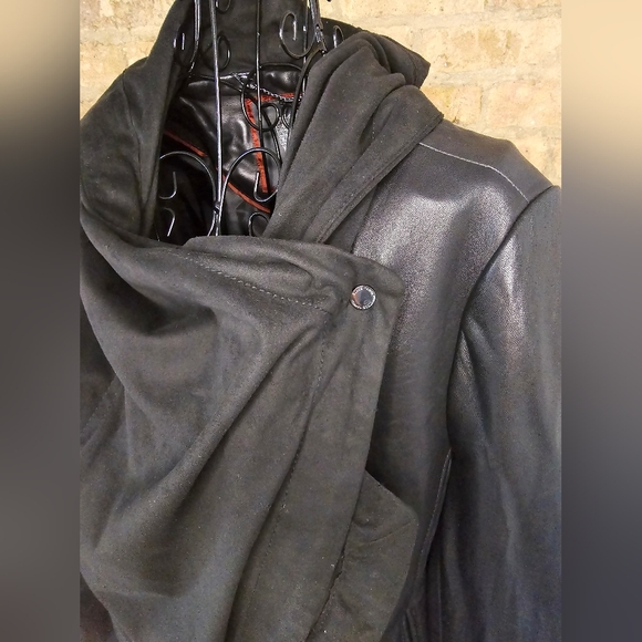 ♣️ Vince Camuto Black Leather Jacket with Shawl - New Zealand Lamb Leather - Picture 3 of 12